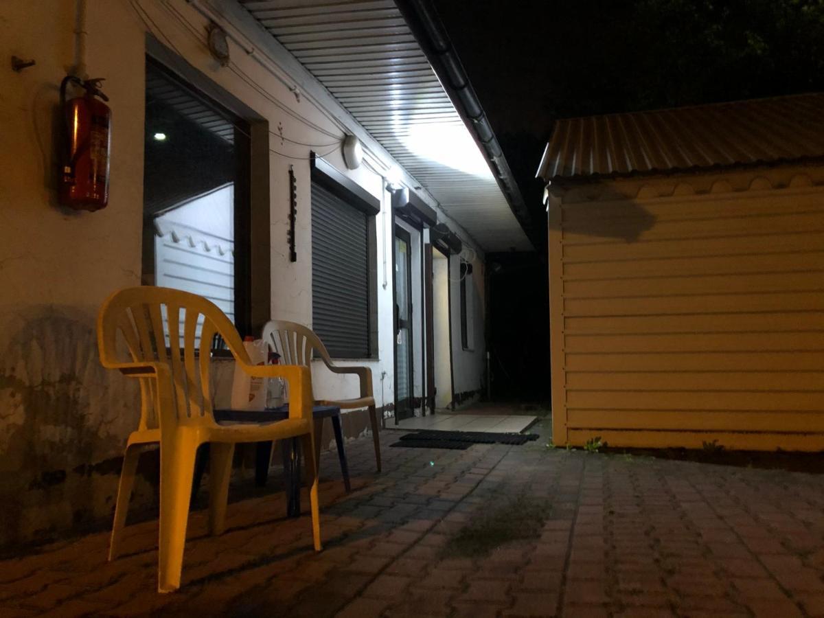 Mini Studio A Bed4U Late Check In لوبلين المظهر الخارجي الصورة